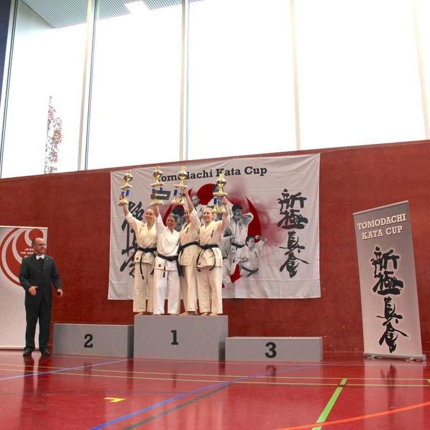 img_5441-9909b6d907a970e32f247b380ae0b692